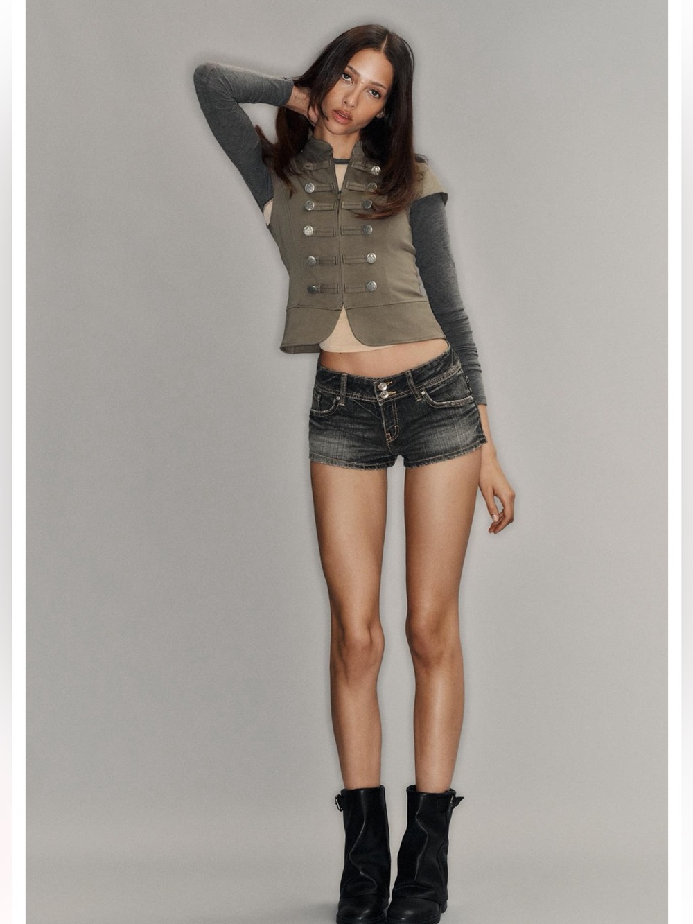 Zara Black Wash Low-Rise Denim Mini Shorts Size 10